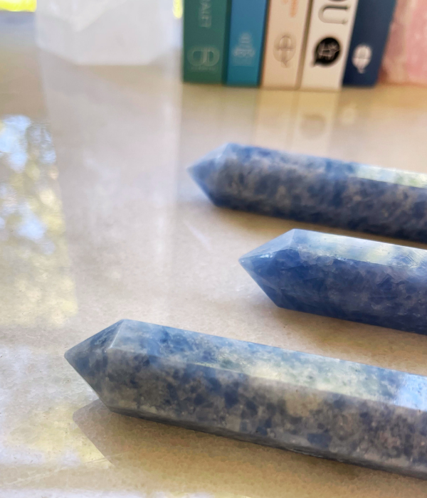 Blue-Calcite-Point-40-3.png