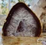 Natural Agate Cutbase Geode