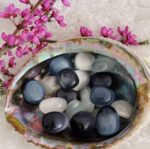 Cats Eye Gray/White Tumbled Stone - Image 2