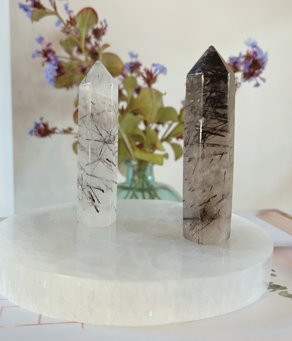 Tourmalinated-Quartz-point-80-3.png